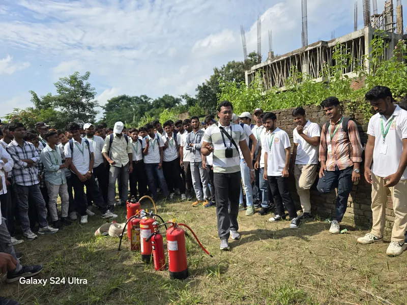 Hands-on extinguisher training