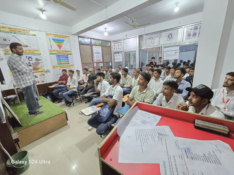 Classroom session at the Siwan campus
