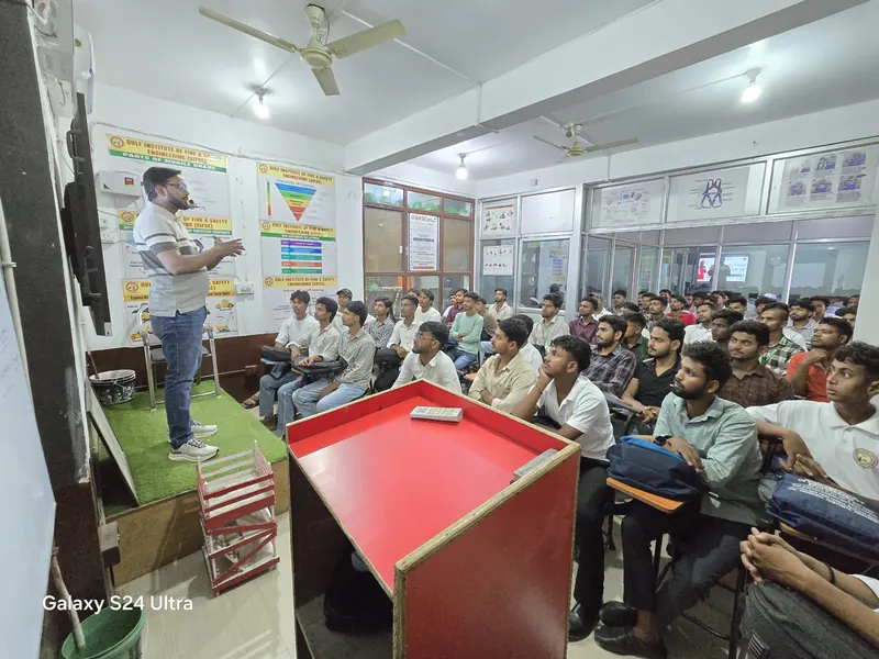 Full classroom in session